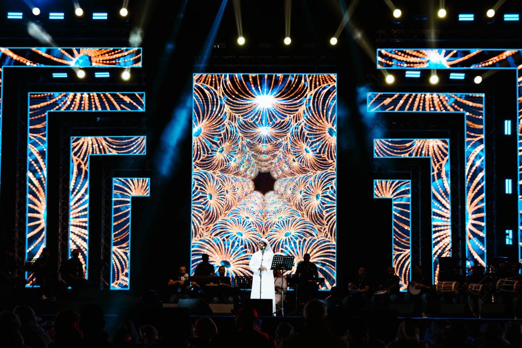 Hamad Al Ameri Wows Crowds in Special Eid-Al-Fitr Concert in Al Dhafra