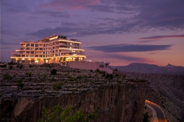 Reconnect with Oman’s Heart This National Day at Jabal Akhdar Jabal Akhdar