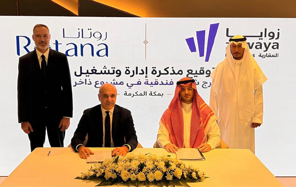 Rotana Signs “The Residences by Rotana” in Makkah Rotana Hotel Makkah